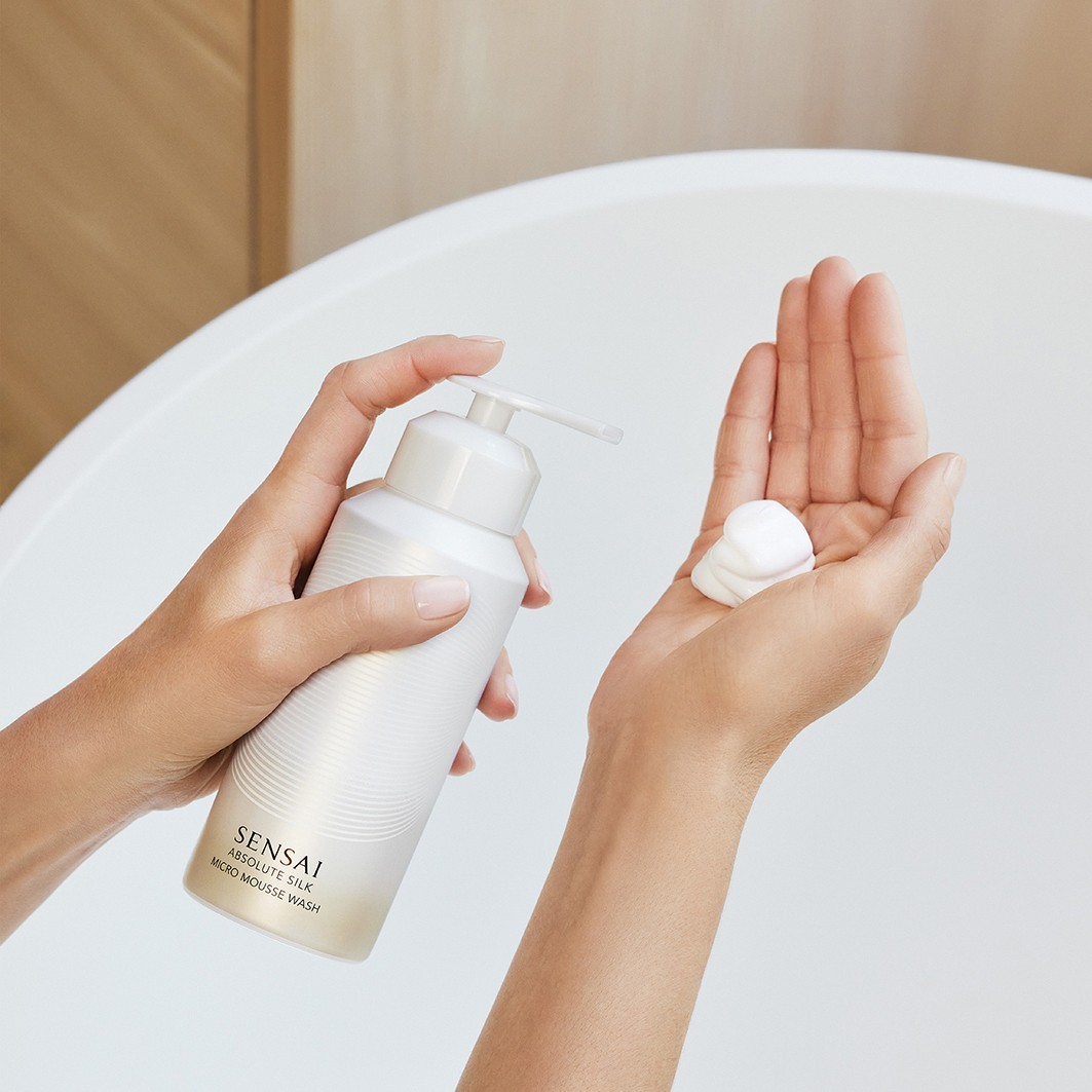 SENSAI Micro Mousse Wash