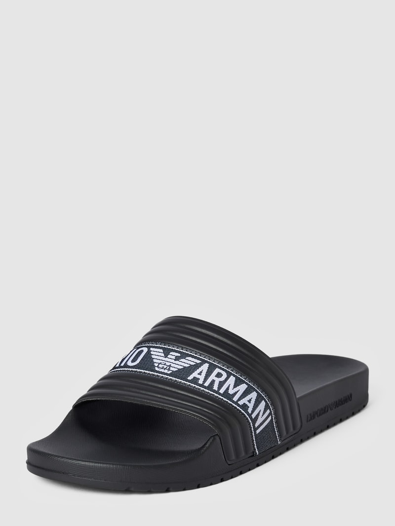 Slides mit Label-Detail in schwarz