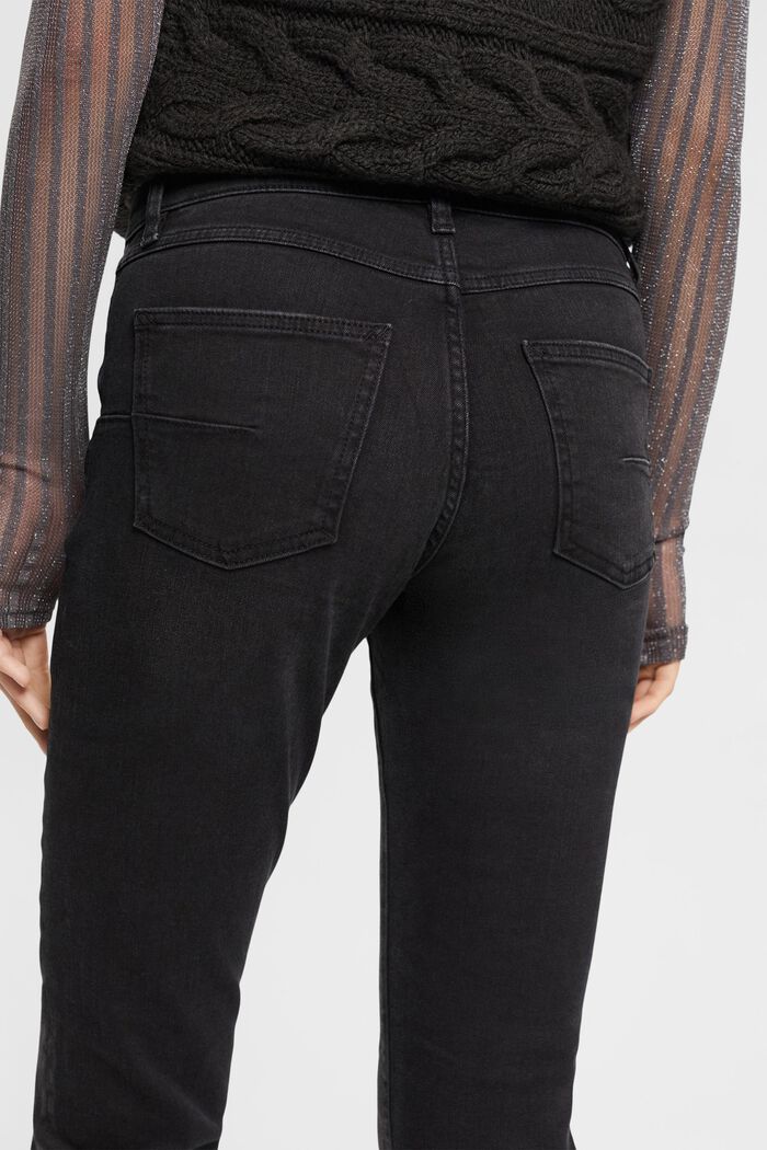 Jeans mit geradem Bein und mittlerer Bundhöhe