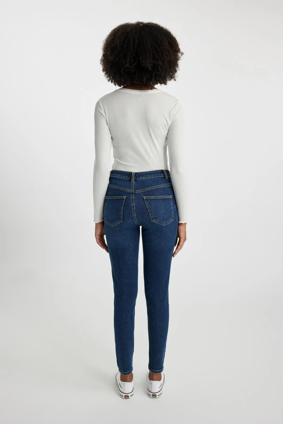 DeFacto  Skinny Jeans mit hoher Taille und schmalem Bein - Knöchellänge A6995ax23wn