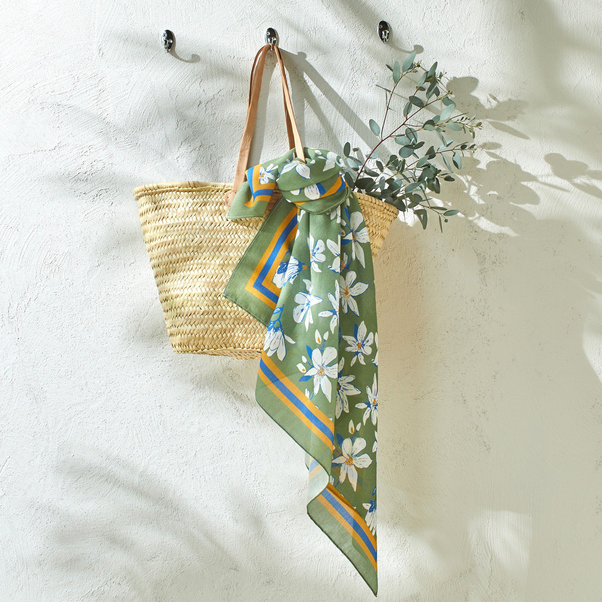Foulard fabriqué en France imprimé fleurs, 98x98 cm, coton biologique