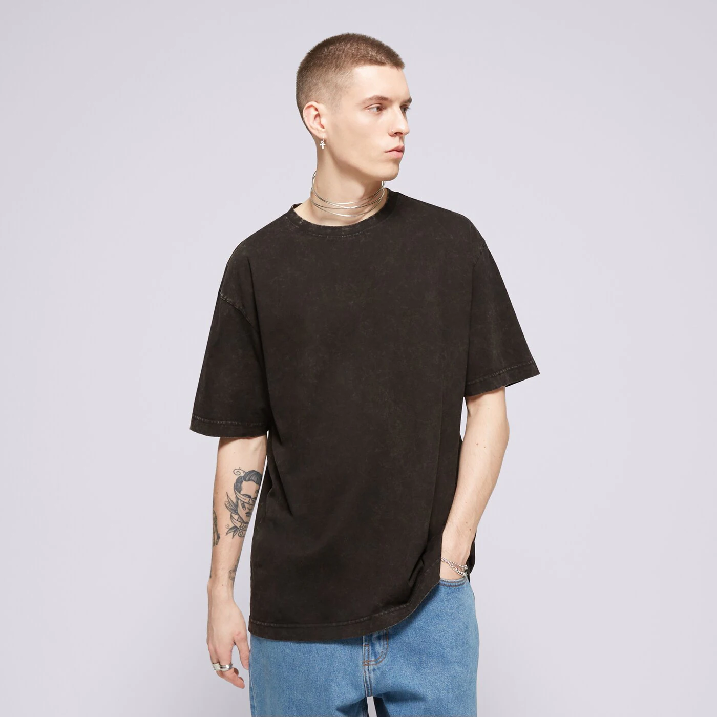 CONFRONT T-SHIRT CONFRONT Schwarz