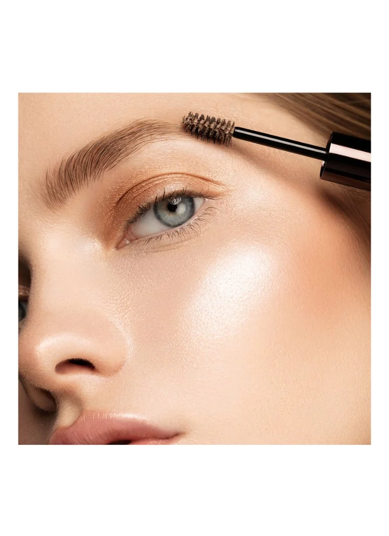 Hourglass Arch Volumizing Eyebrow Gel - Żel koloryzujący, który dodaje brwiom objętości