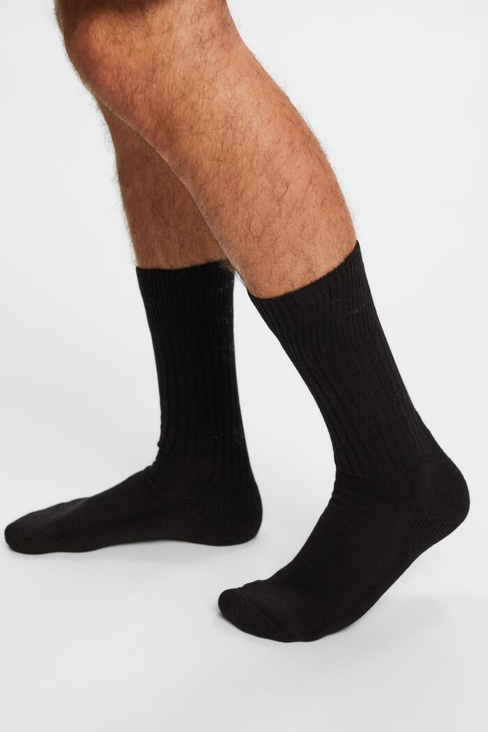 Socken aus grobem Rippstrick