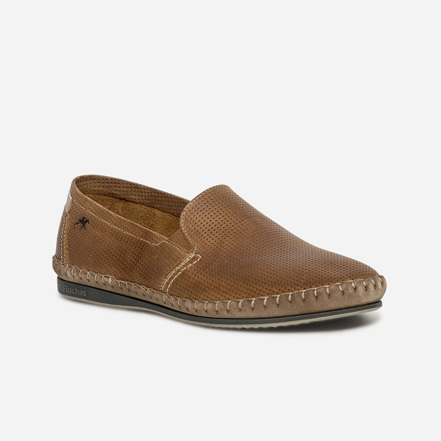 Slip-on FLUCHOS marron en cuir perforé