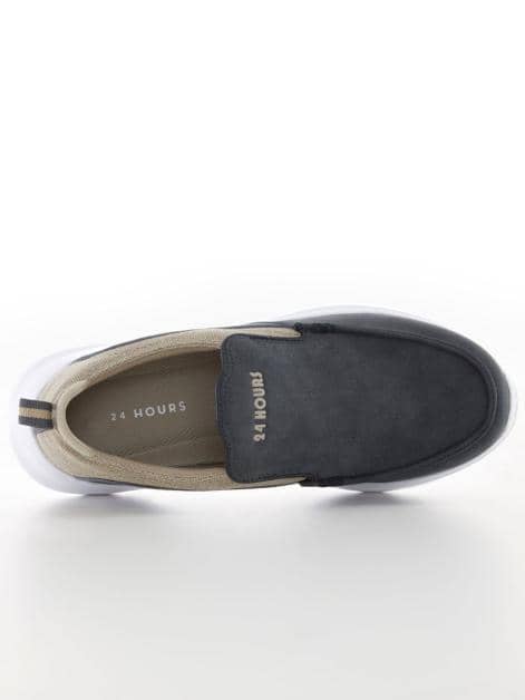 Slipper mit aktueller Mokassinnaht