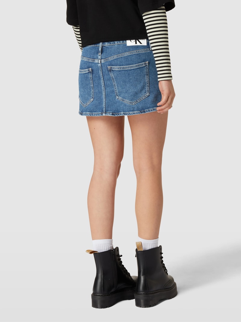 Minirock mit Label-Patch Modell 'MICRO' in jeans