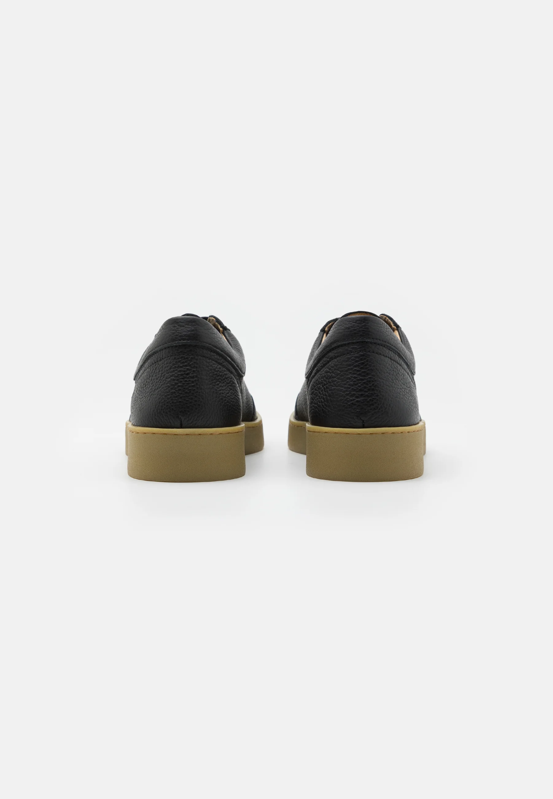 J.LINDEBERG ART TENNIS- Zapatillas bajas