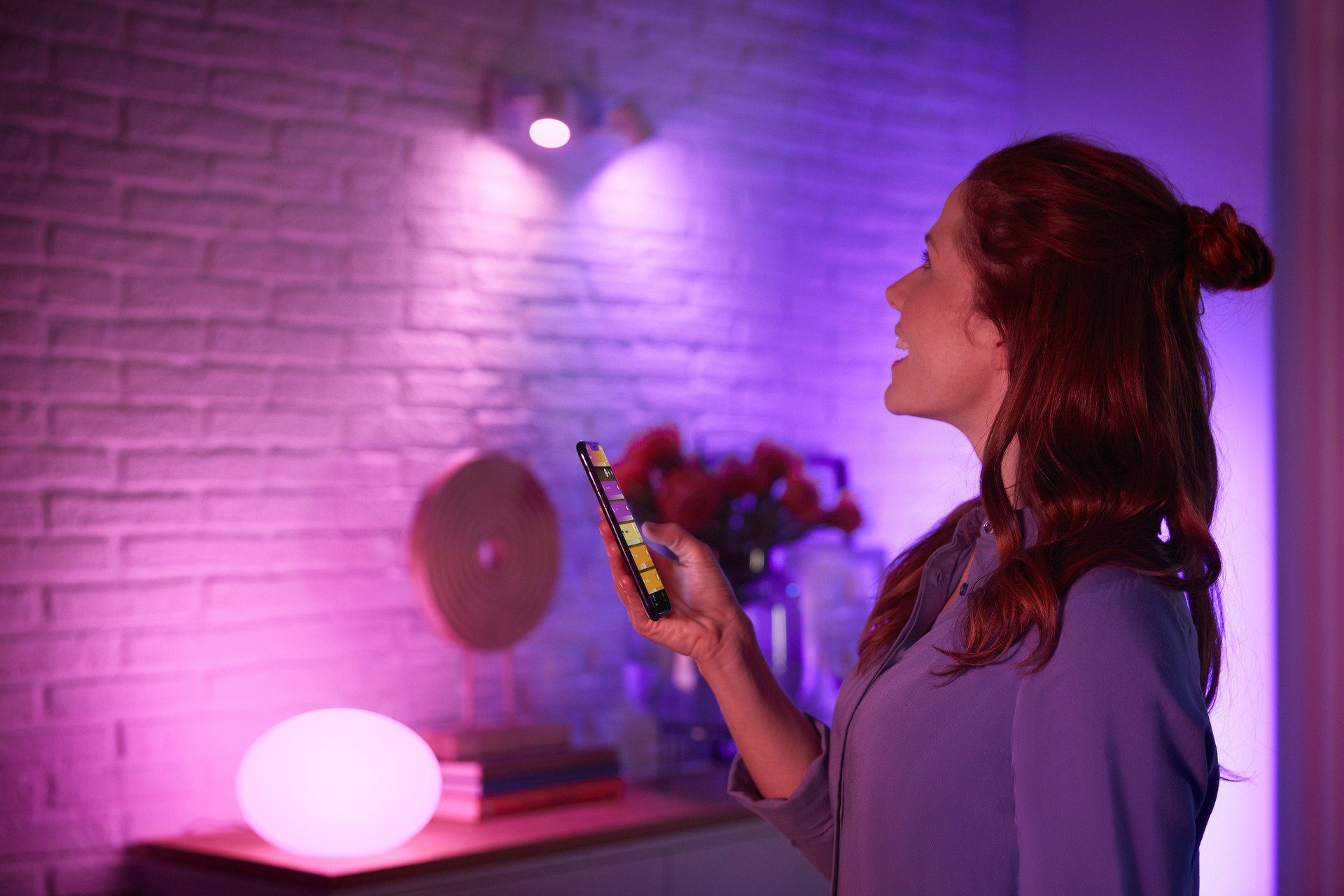 Philips Hue LED-Leuchtmittel White & Col. Amb. E27 Doppelpack 2x800lm 75W, E27, 1 St., Farbwechsler, Warmweiß