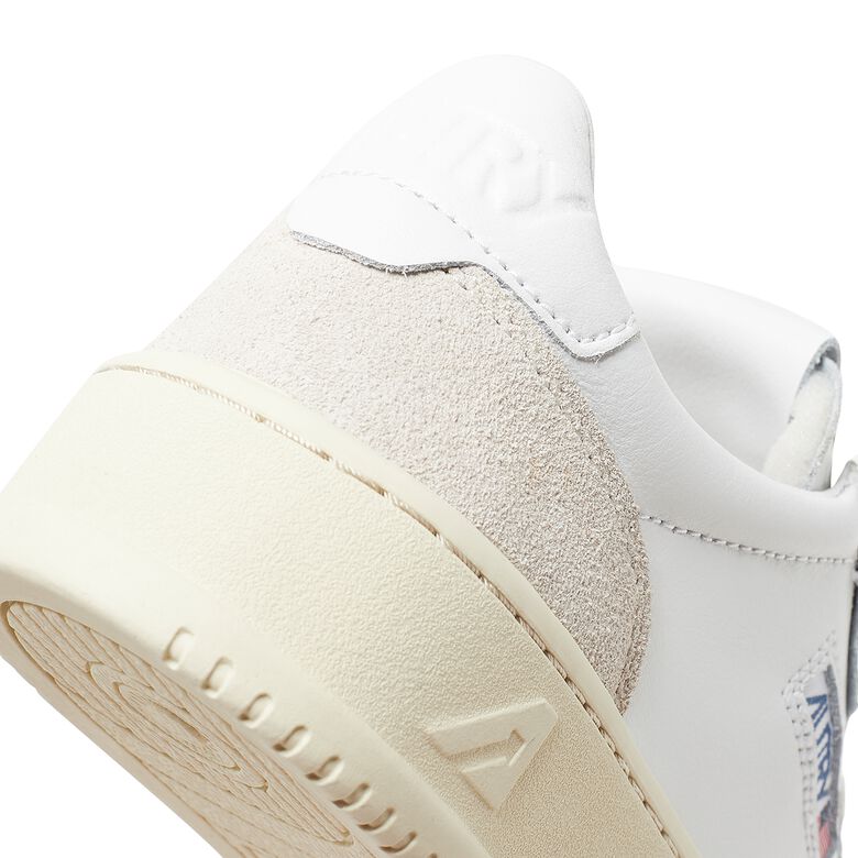 Autry Wmns 01 Low WLS33 white