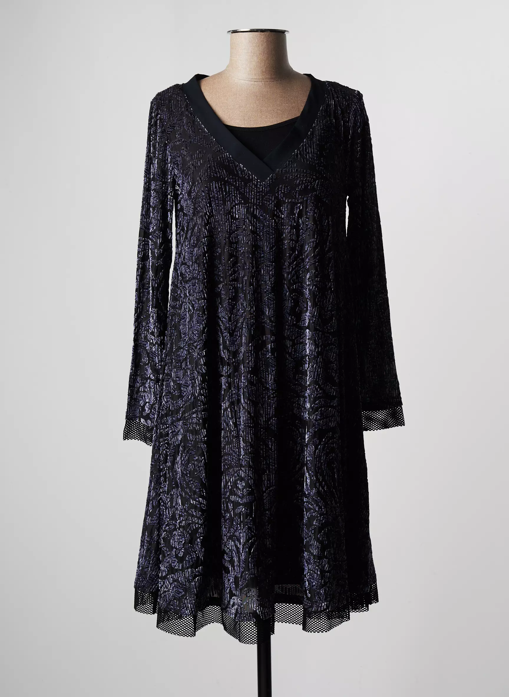 3322 Robes Courtes Femme couleur noir