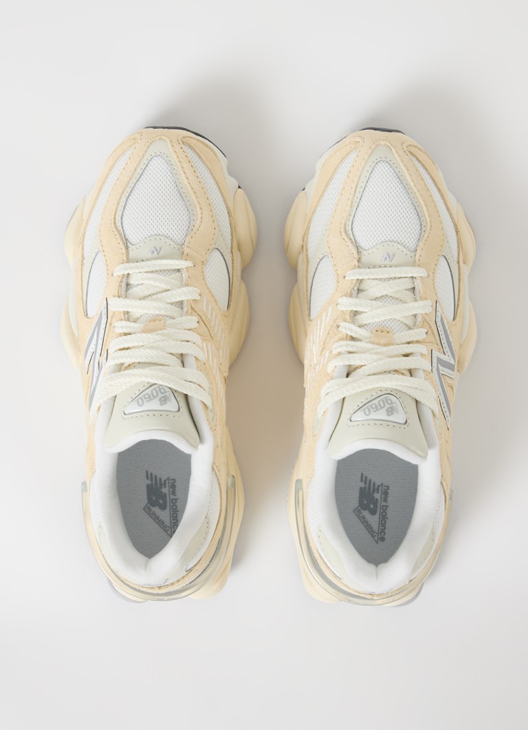 New Balance 9060 kedas ar zamšādas detaļām