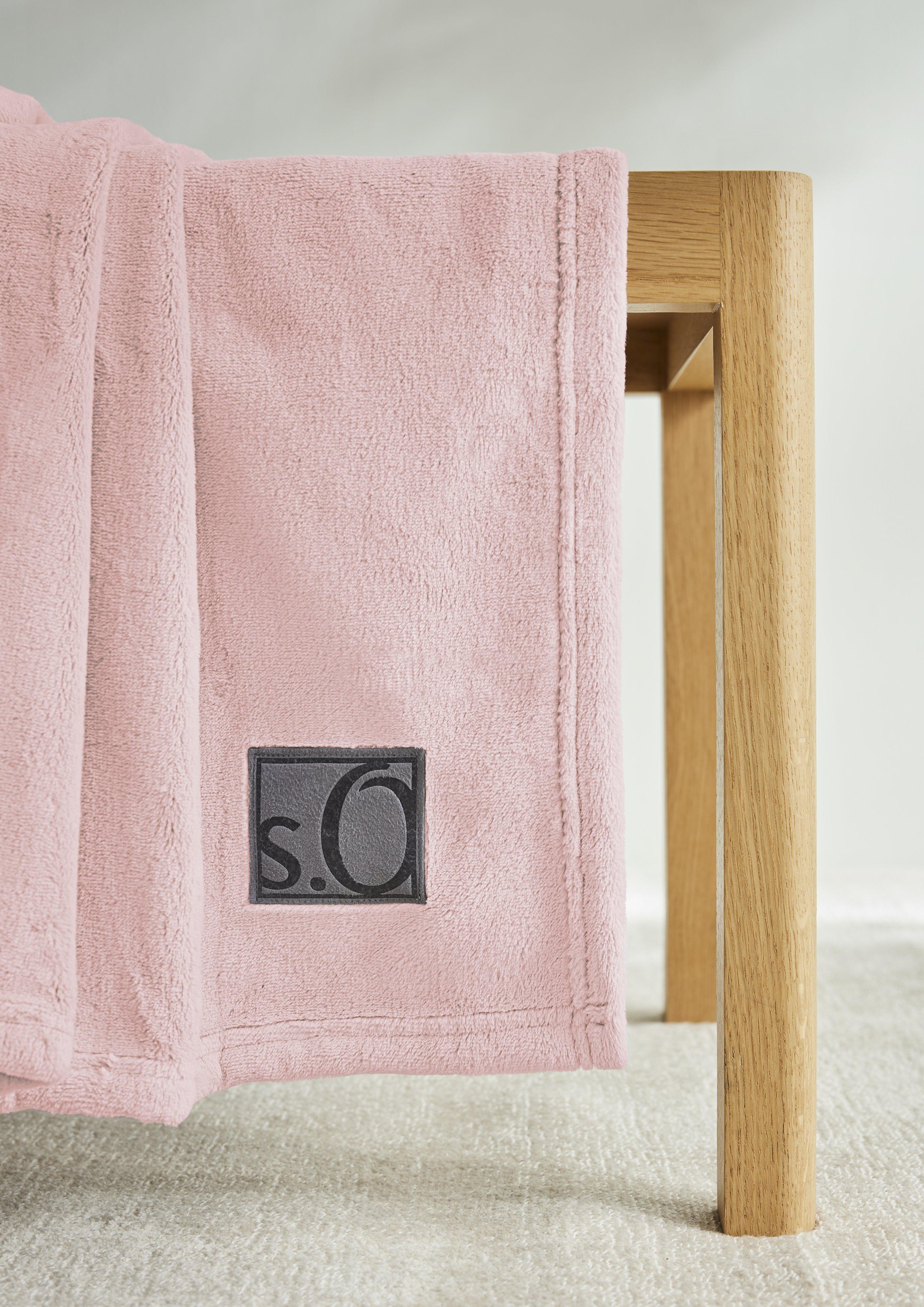 Weiche Decke mit Logo-Detail  6008754-500