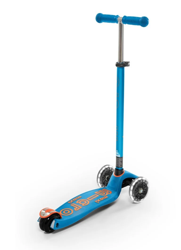 Micro Step Maxi Deluxe scooter with LED wheels
