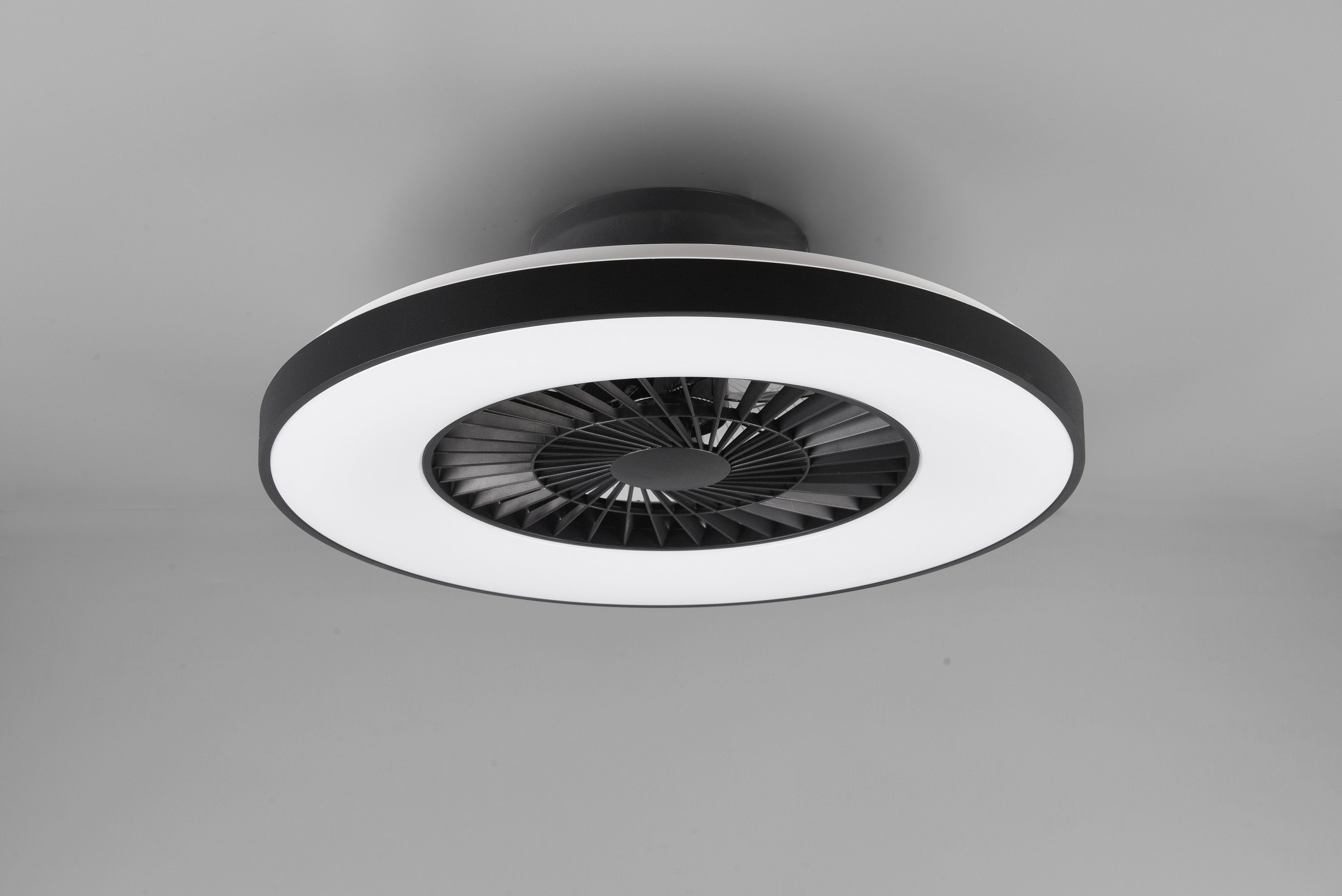TRIO Leuchten LED Deckenleuchte Halmstad, Timerfunktion, Ventilatorfunktion, LED fest integriert, Neutralweiß, mit Ventilator, Fernbedienung., Leuchte/ Ventilator getrennt schaltbar