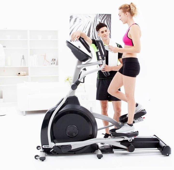 Spirit Fitness Ellipsentrainer-Ergometer XE 395