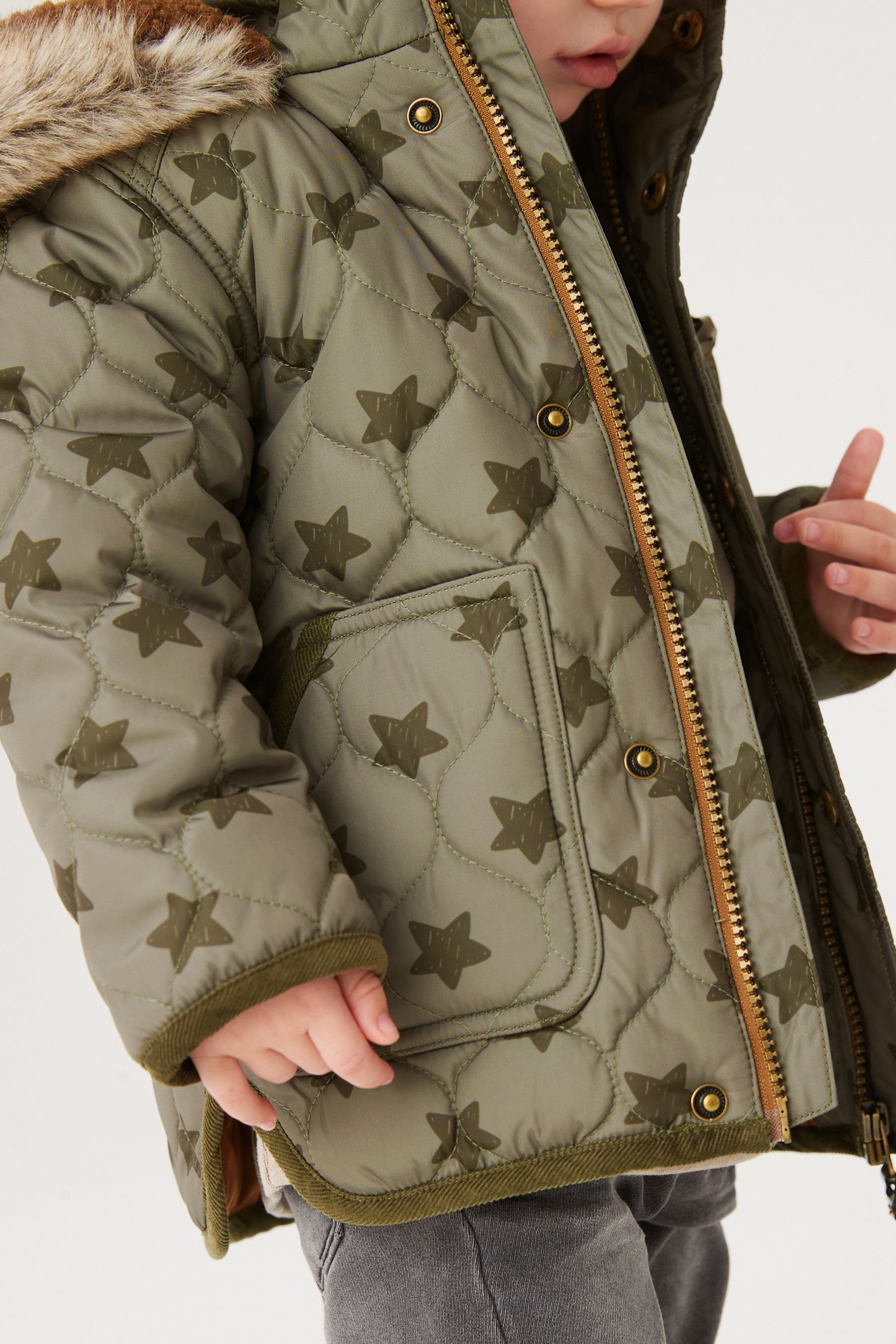 Next Strickjacke Steppjacke mit Besatz aus Kunstfell (1-tlg)