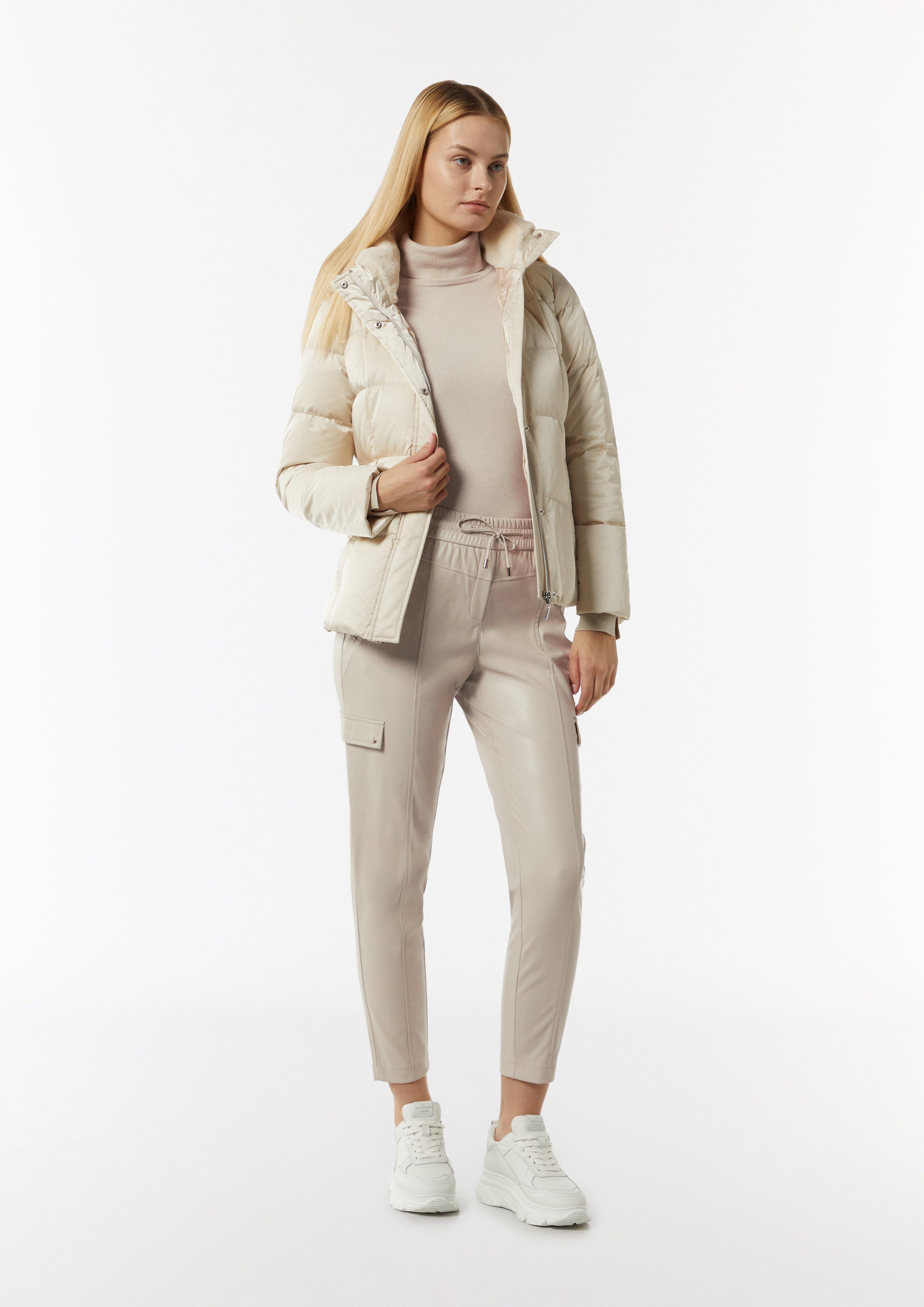 Schlupfhose in Lederoptik mit Cargotaschen - helles beige