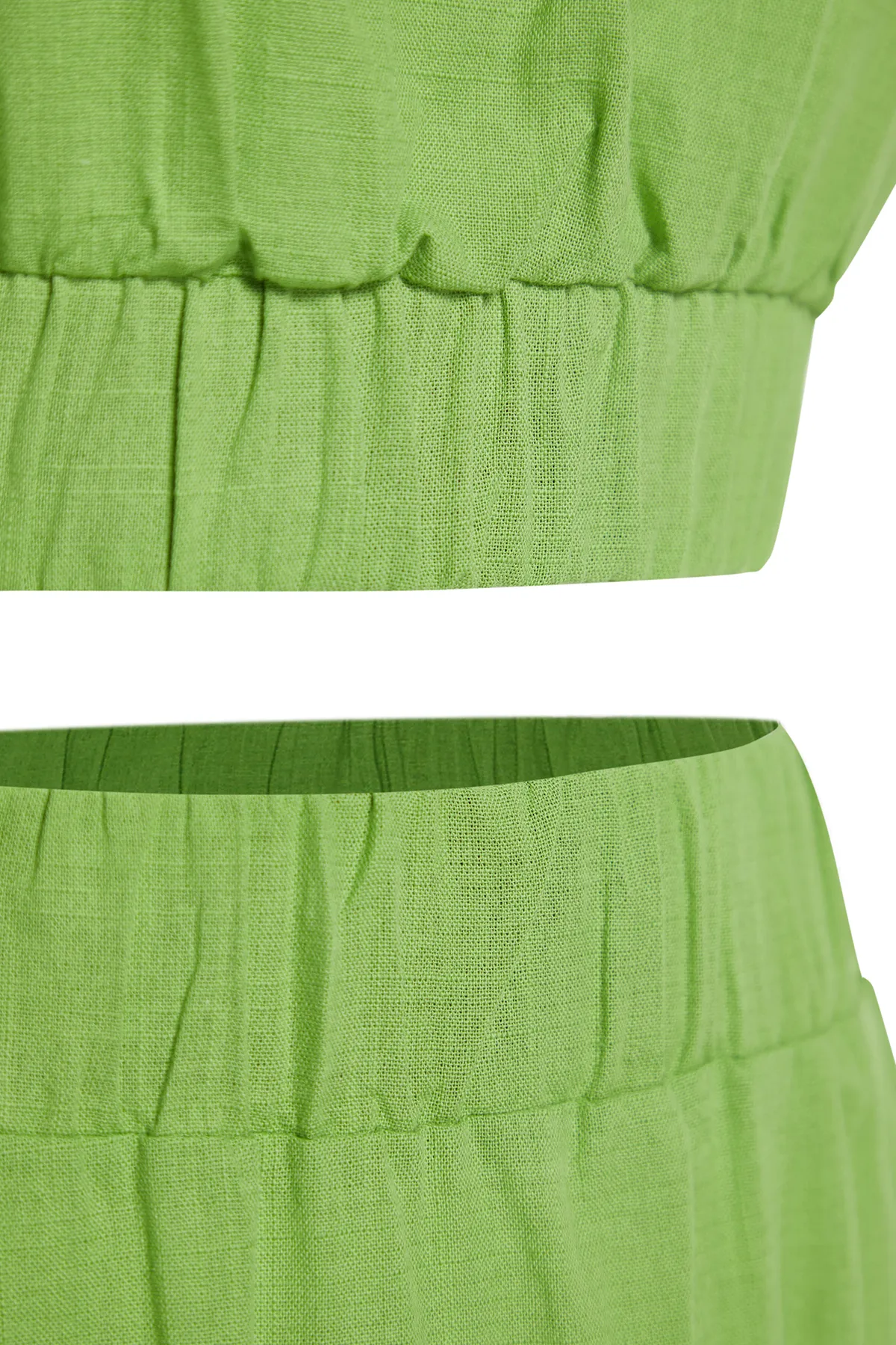 Trendyol Collection  Grünes gewebtes Blusenrock-Set mit einer Schulter TBESS24AU00037