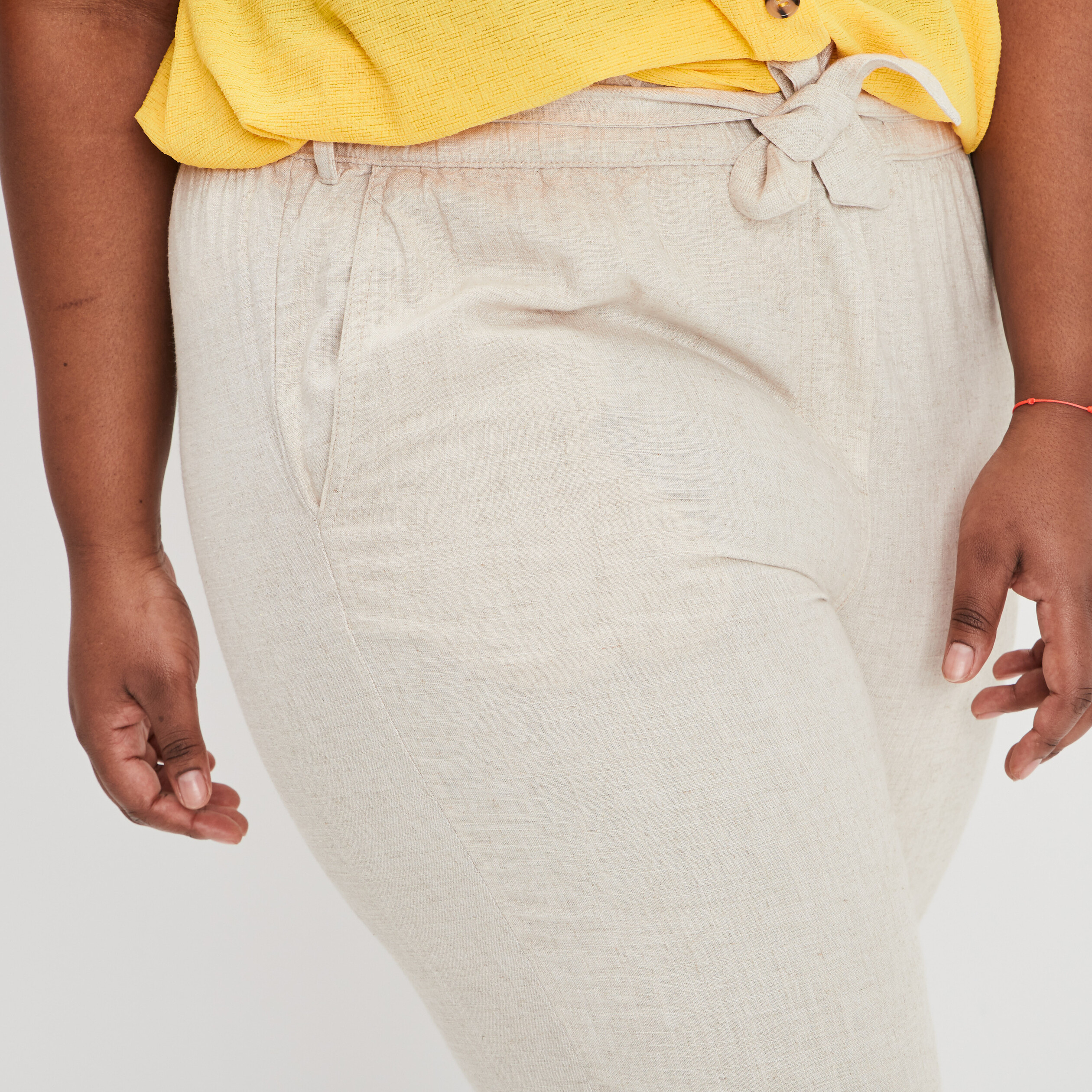 Pantacourt droit ceinturé mélange de lin sable femme grande taille | La Halle