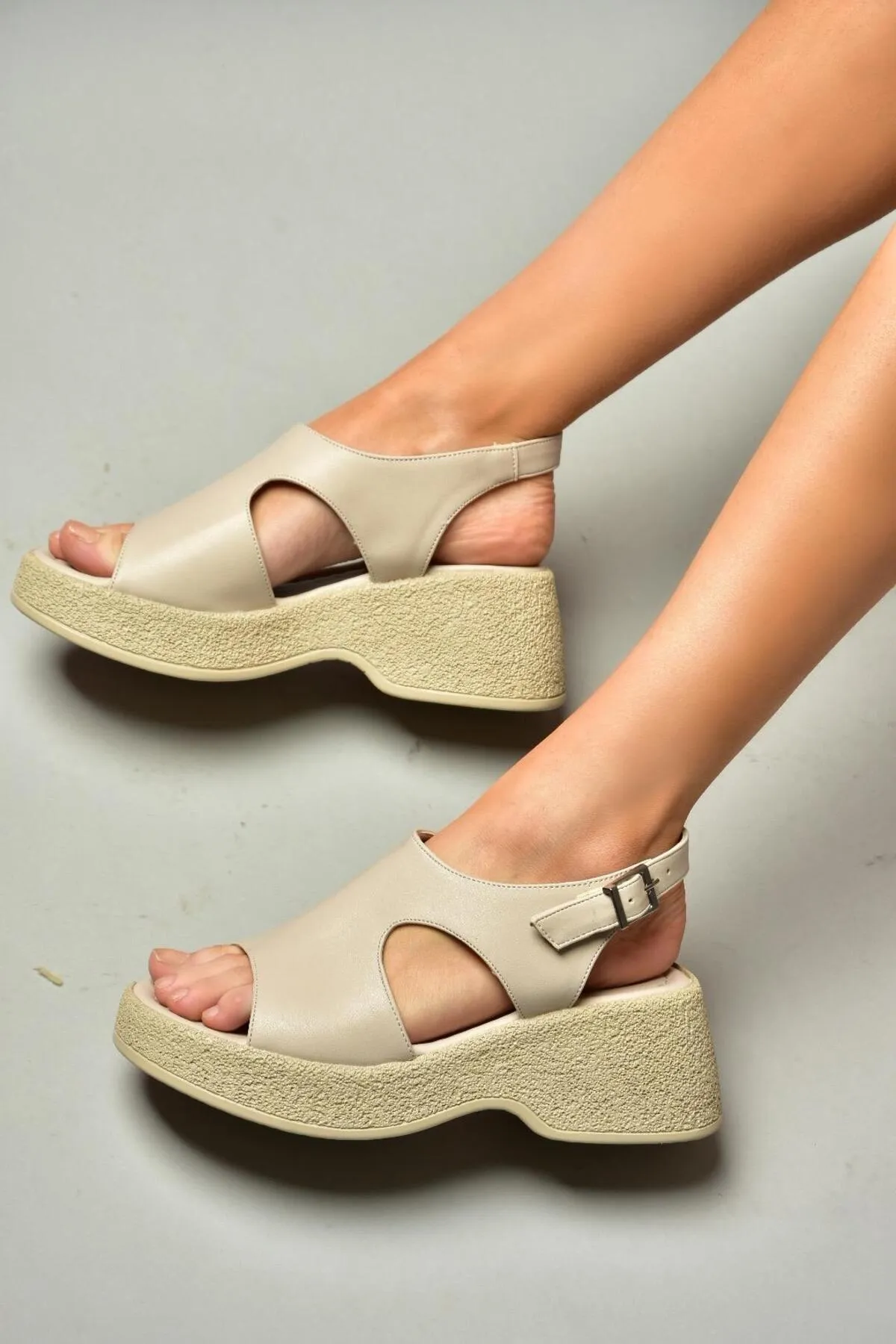 Fox Shoes  Sandalette - Beige - Flacher Absatz