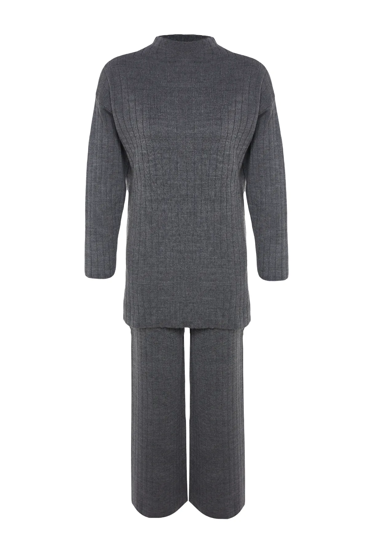 Trendyol Modest  Geräuchertes Strickset aus geripptem Pullover und Hose mit halbem Rollkragen TCTAW22US0101