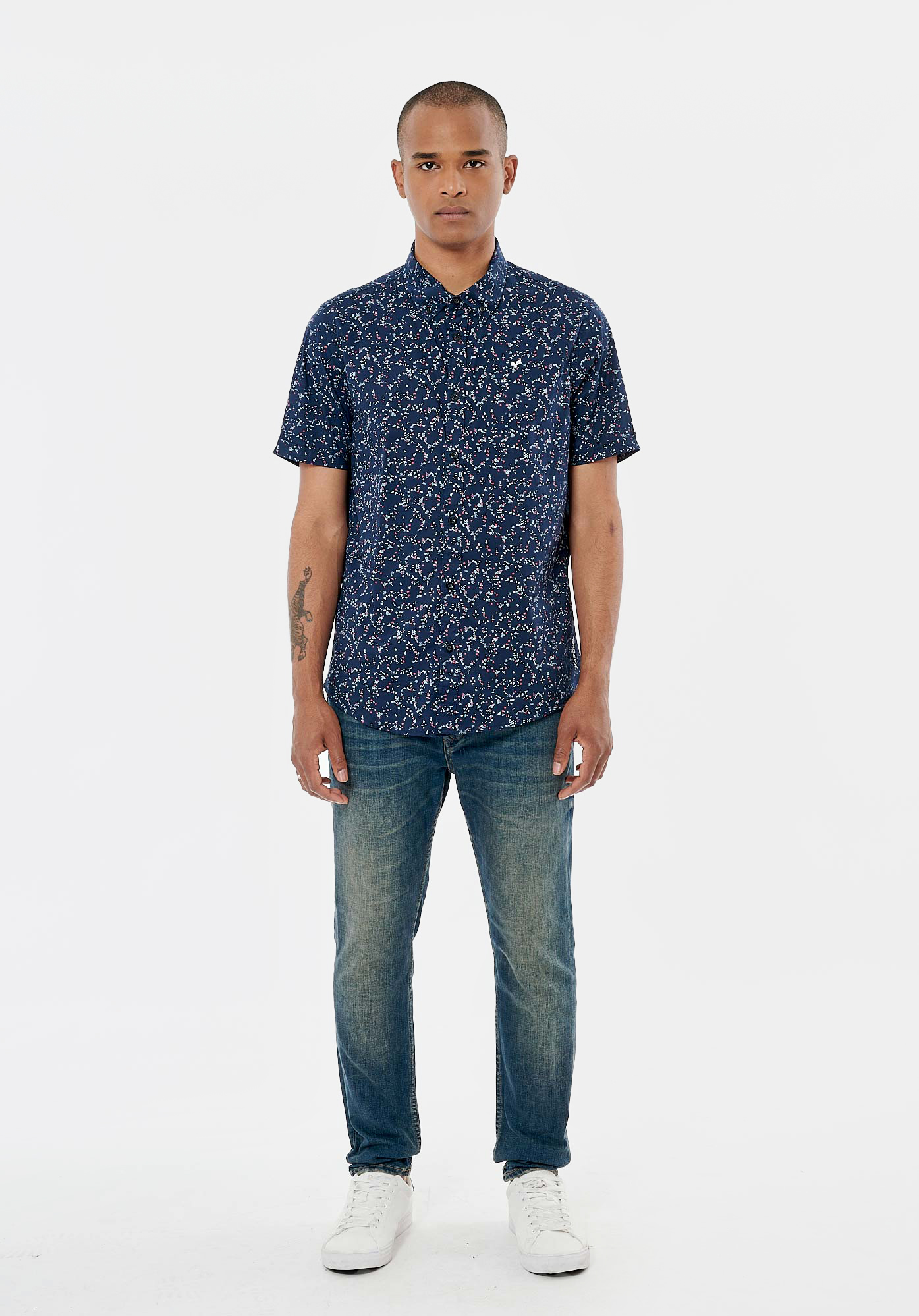 COONE  Chemise bleue marine fleurie homme