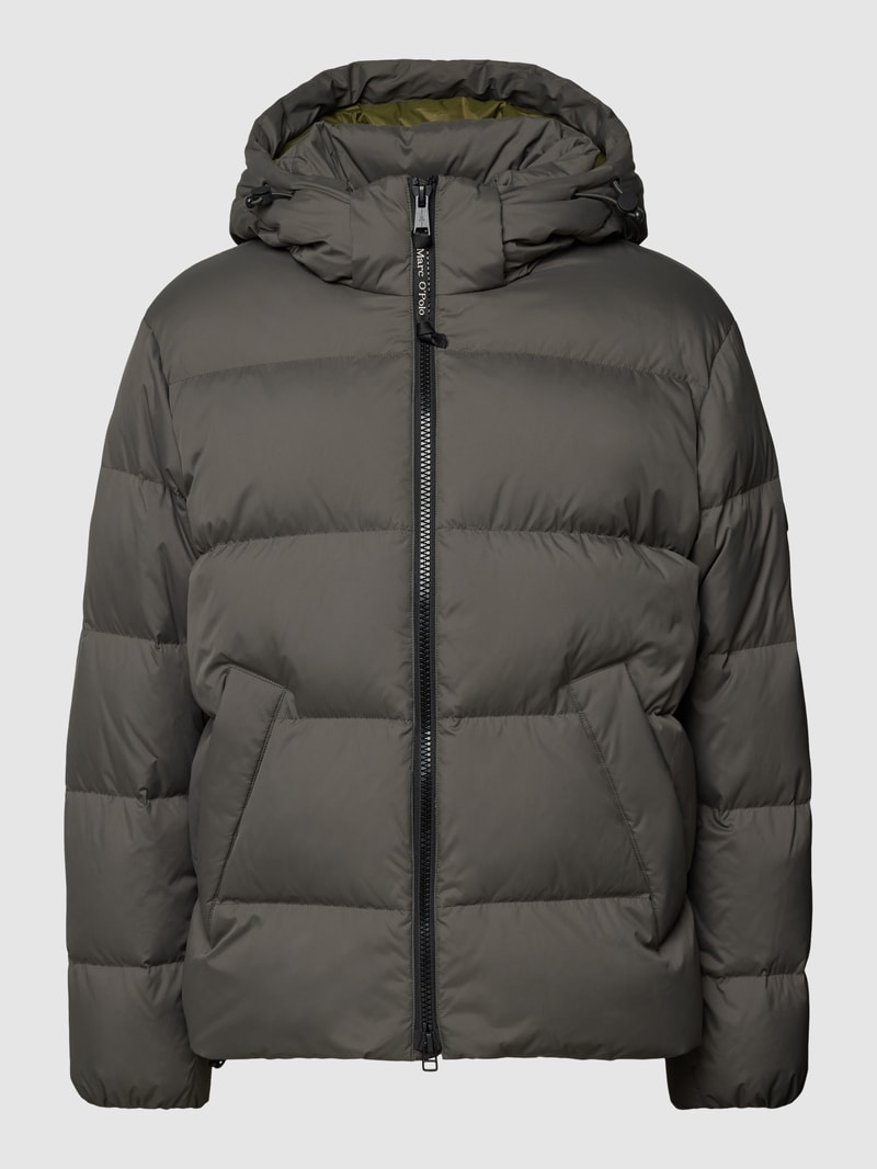 Daunenjacke mit Kapuze in schlamm