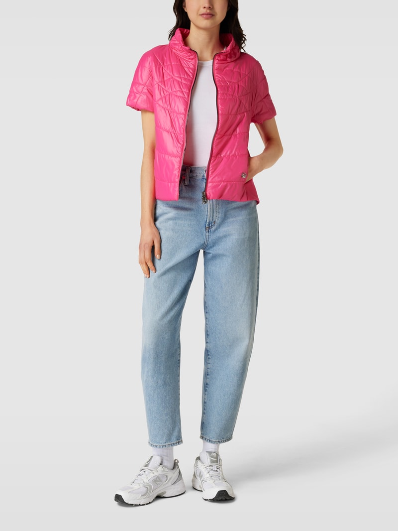 Steppweste mit Label-Details in pink