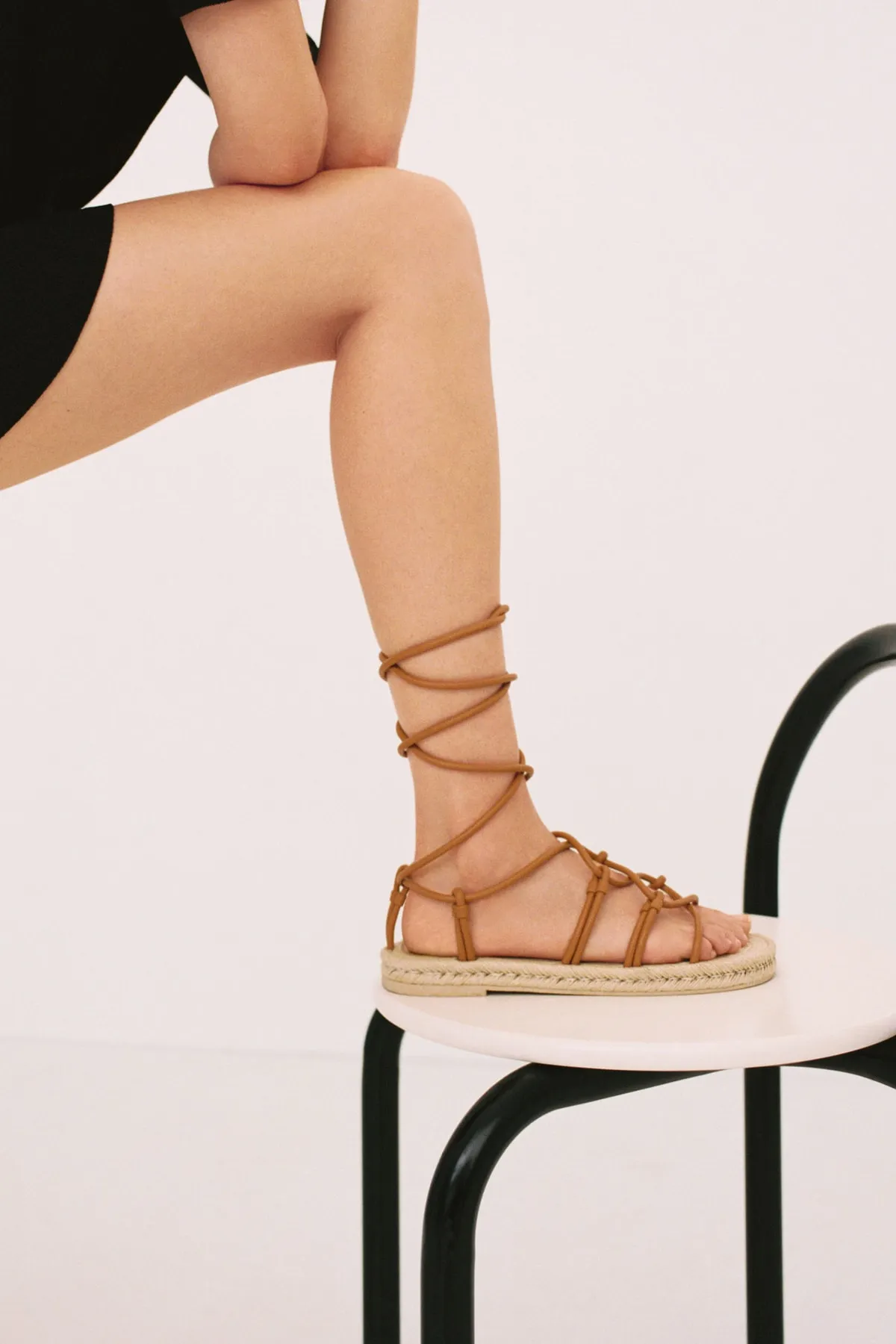 MANGO  Braune Damensandalen 37000822