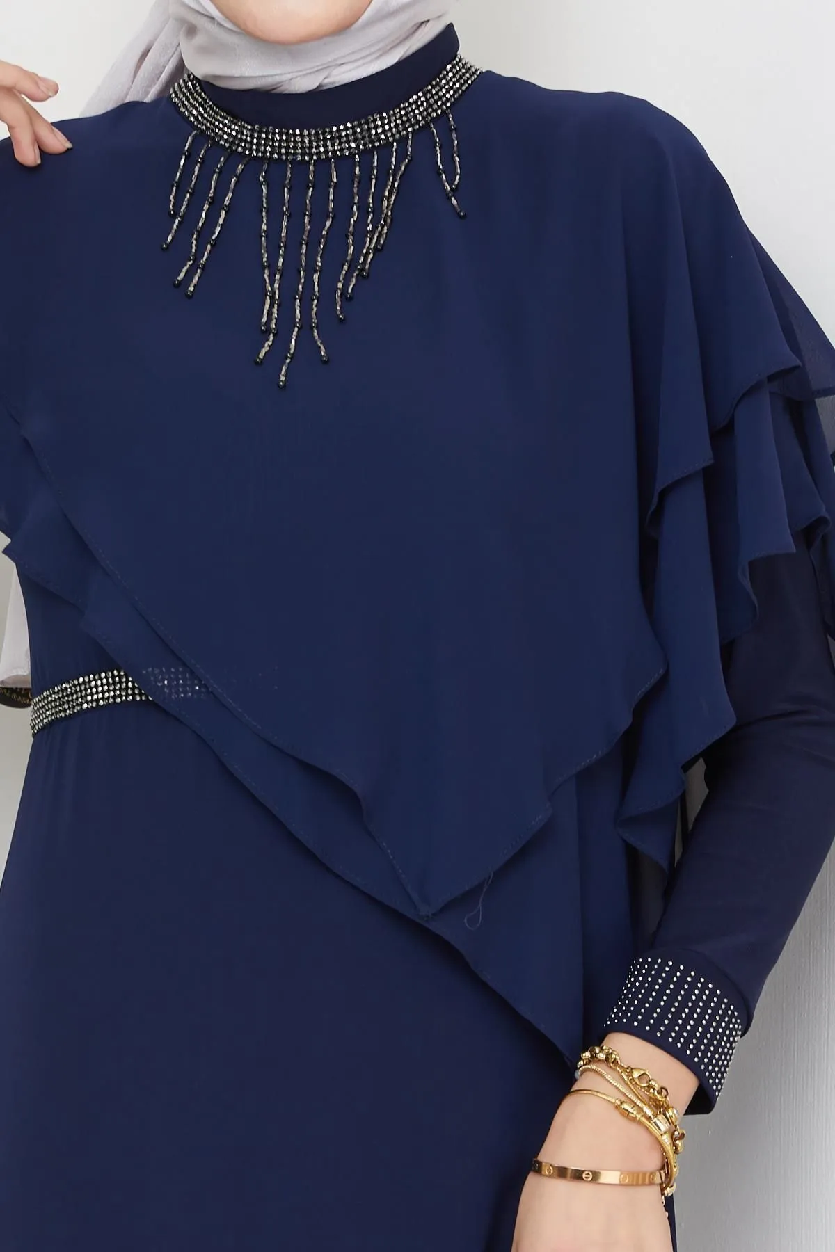 Olcay  Chiffon-Hijab-Abendkleid mit Stein- und Schwungraddetails, DUNKELBLAU 1651
