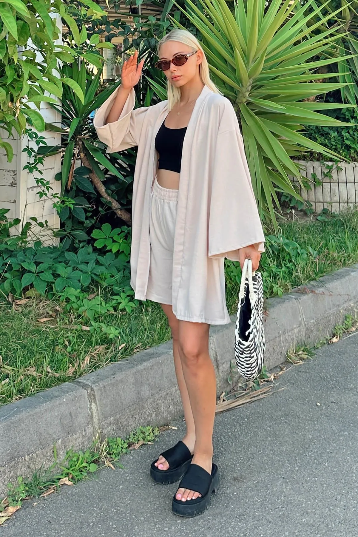 Swist  Beige Kimono-Shorts Damen Ayrobin Bottom-Top-Set