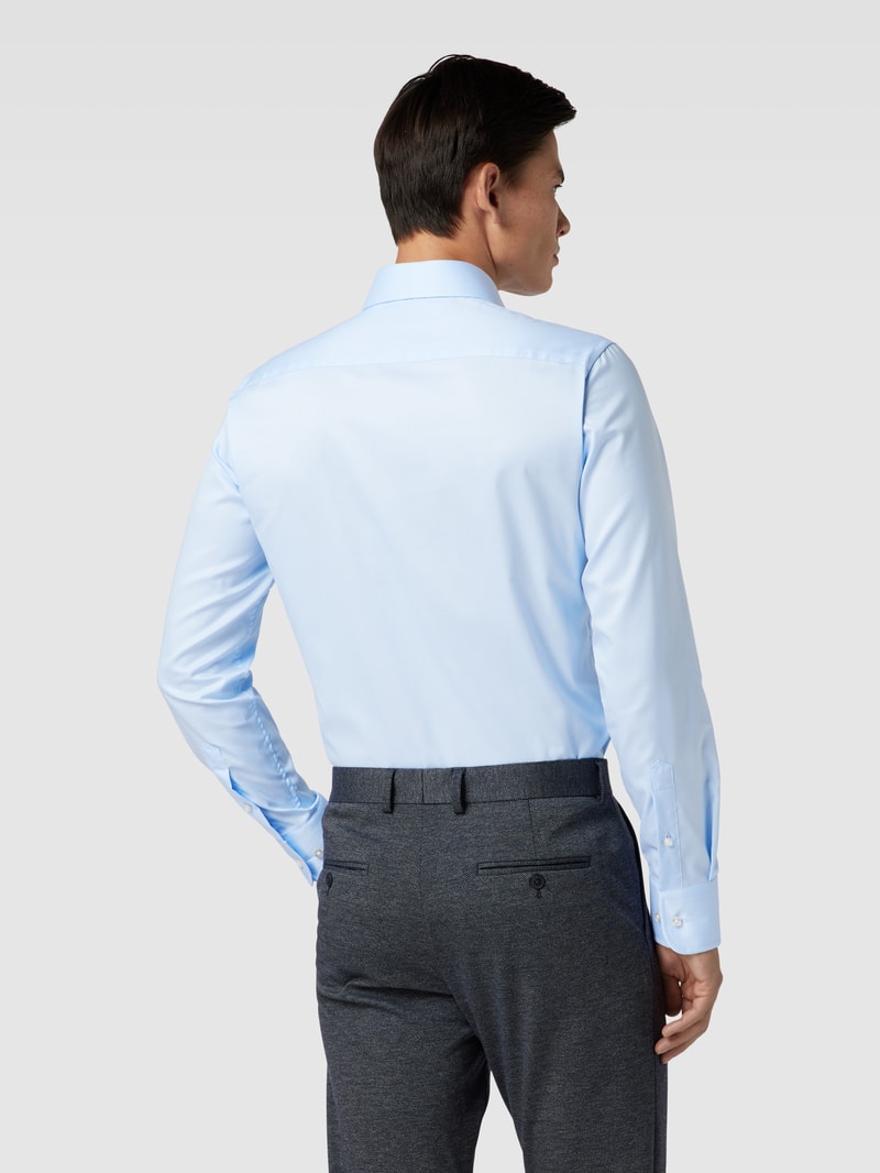 Slim Fit Business-Hemd mit Haifischkragen in bleu
