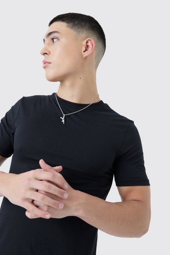 Basic Muscle-Fit T-Shirt