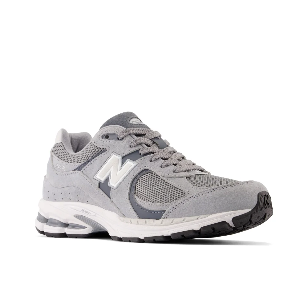 New Balance 2002R M2002RST / grau