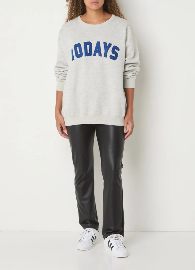 Maglione oversize 10DAYS Raw Edge Statement con logo ricamato