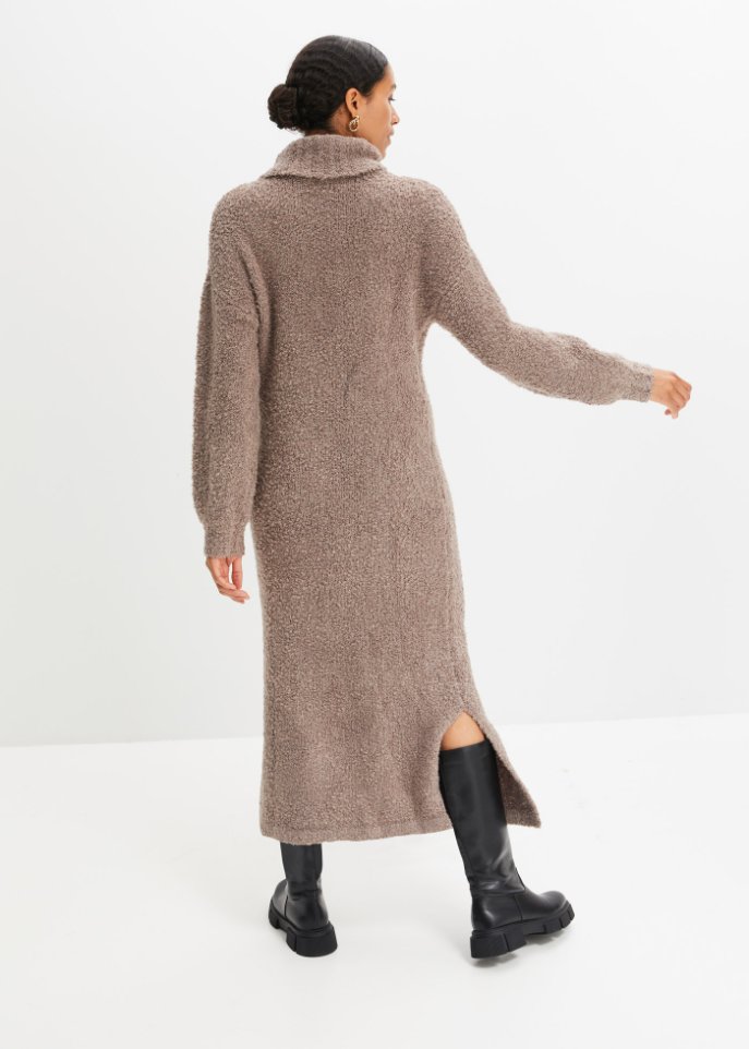 Strickkleid aus Bouclègarn