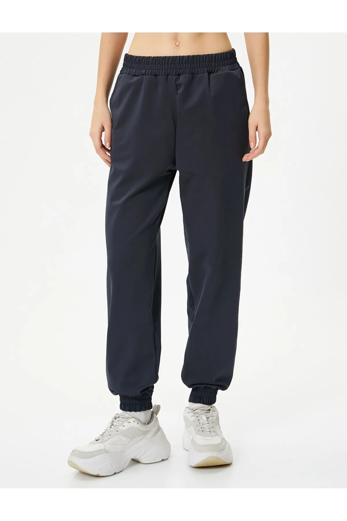 Koton  Sport-Jogger-Jogginghose mit bequemer Passform und Tasche