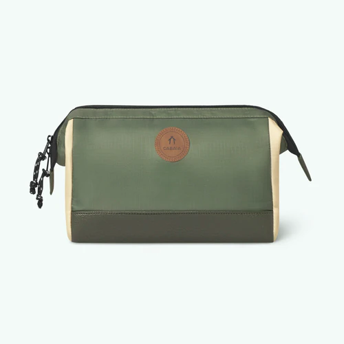 Vila Verde Green Toiletry Bag