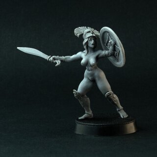 Female Greek Hoplite Officer (28 mm)