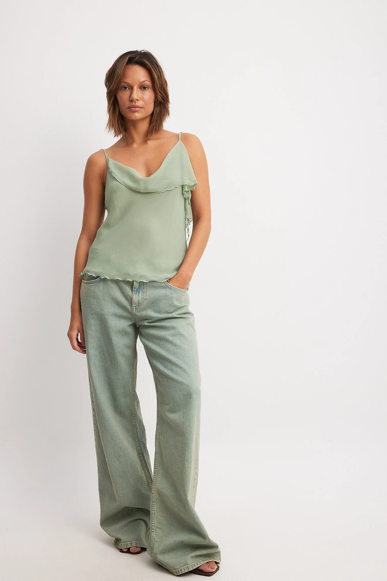 Chiffon-Oberteil mit Rüschen und Schnürung