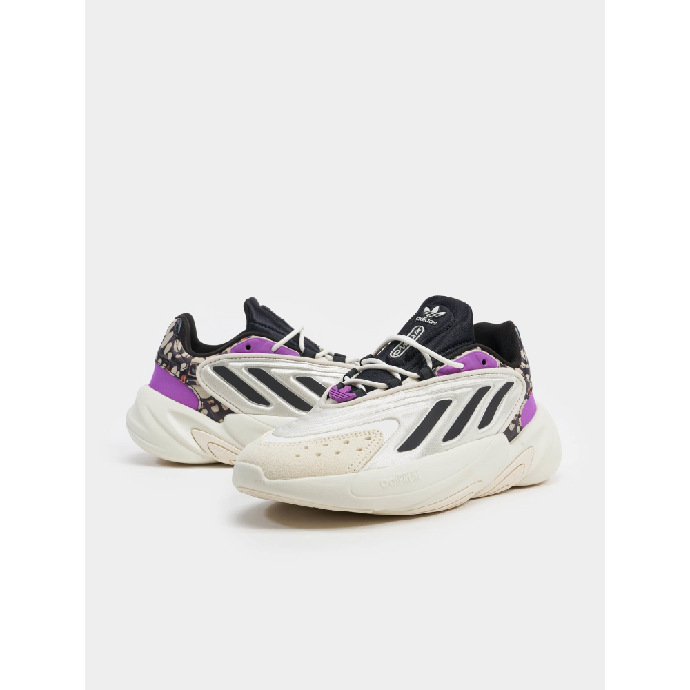 adidas Ozelia HP6373 / weiss