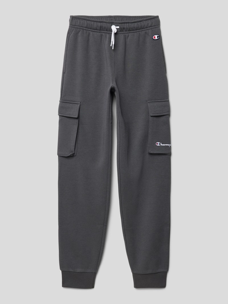 Sweatpants mit Cargotaschen in graphit