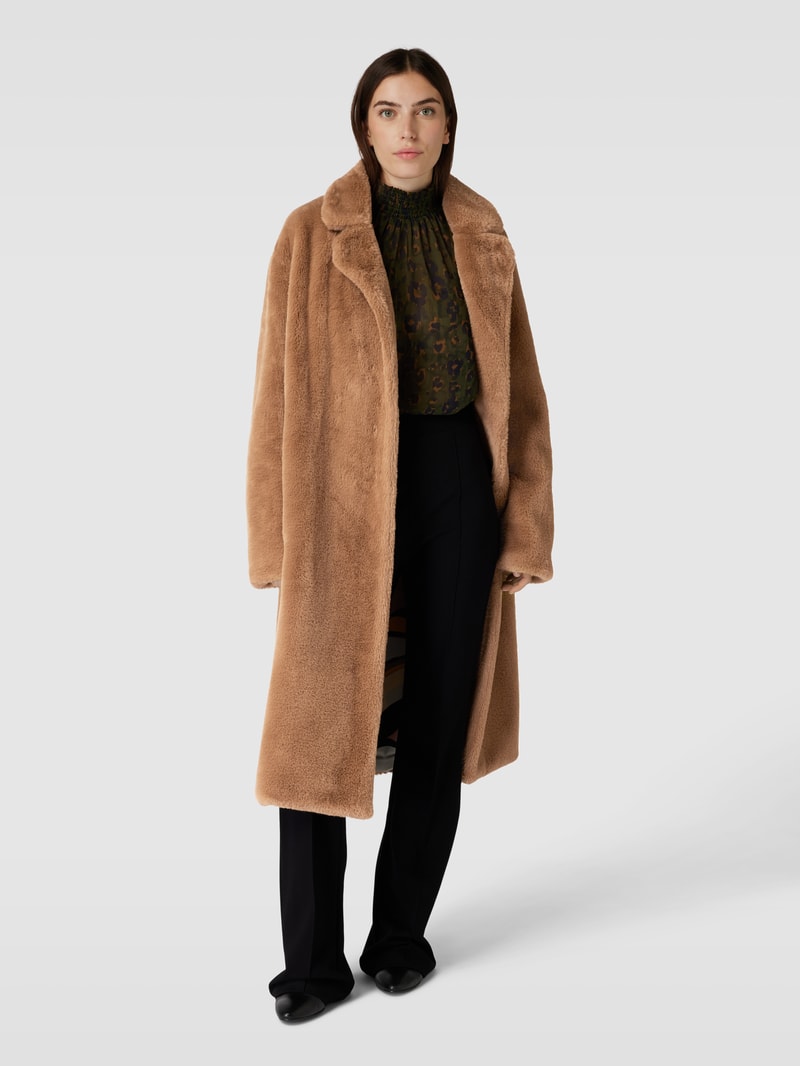 Mantel aus Kunstfell in camel
