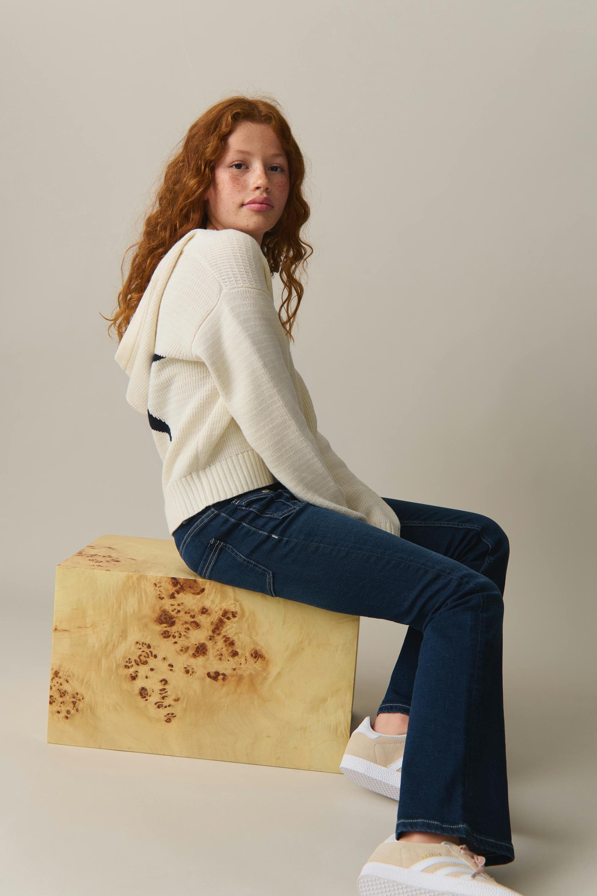 Y chunky knitted hoodie