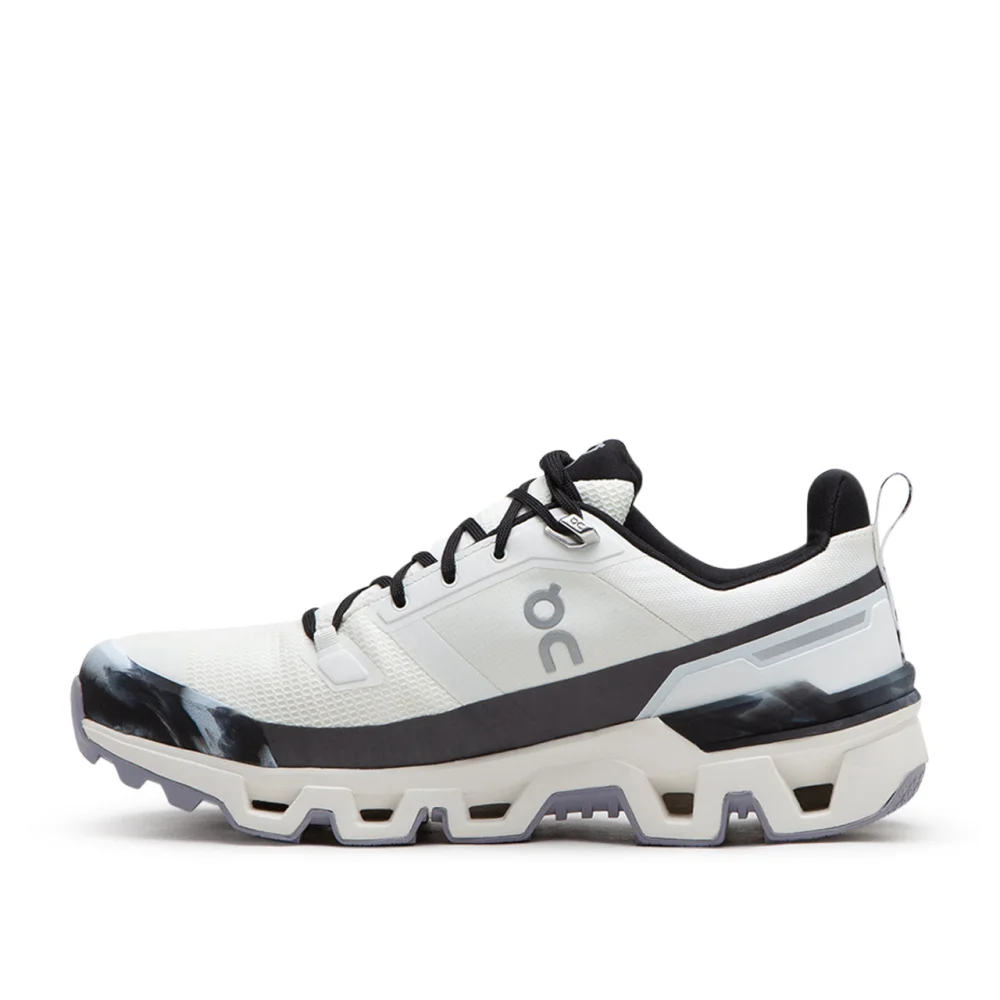 ON Cloudwander Waterproof 93.98184 / weiss
