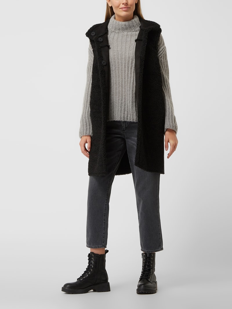 Weste in Shearling-Optik in schwarz
