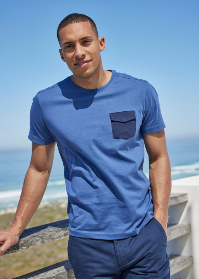T-Shirt mit Tasche