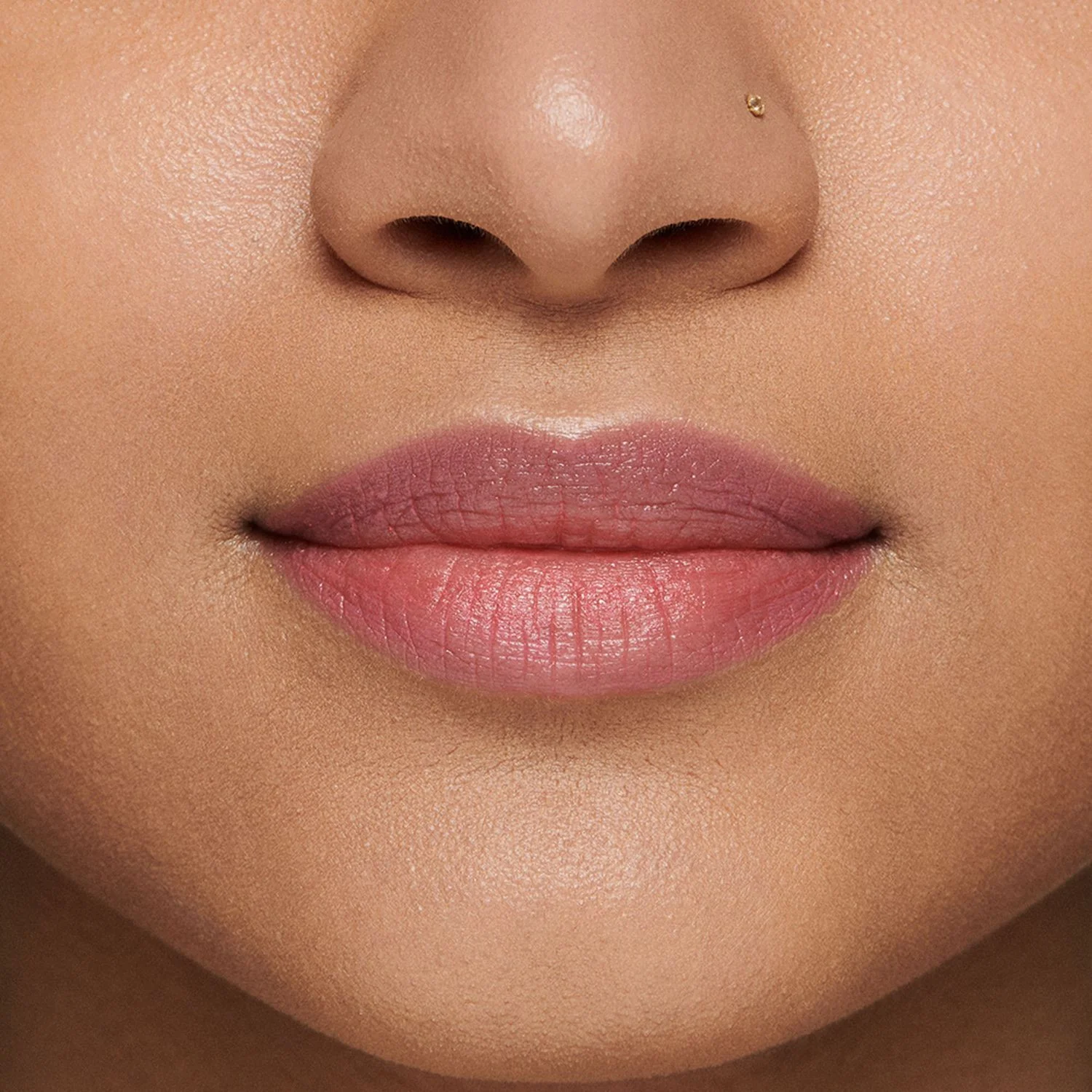 Rouge Essentiel Silky Crème Rouge à lèvres - Rouge à lèvres