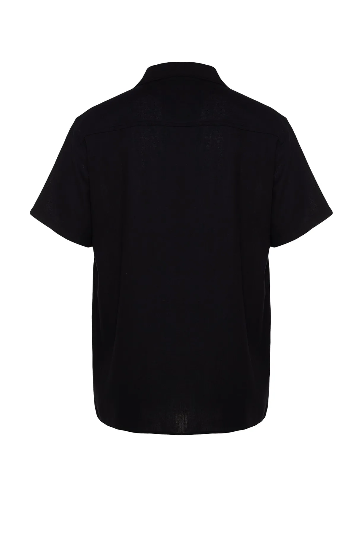 Trendyol Collection  Schwarzes Unisex-Kurzarmhemd mit entspannter Passform TMNSS23GO00064
